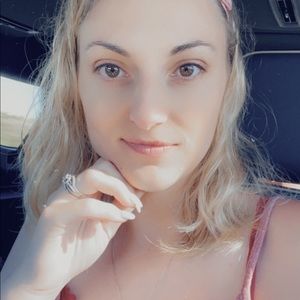 Meet your Posher, Gabrielle